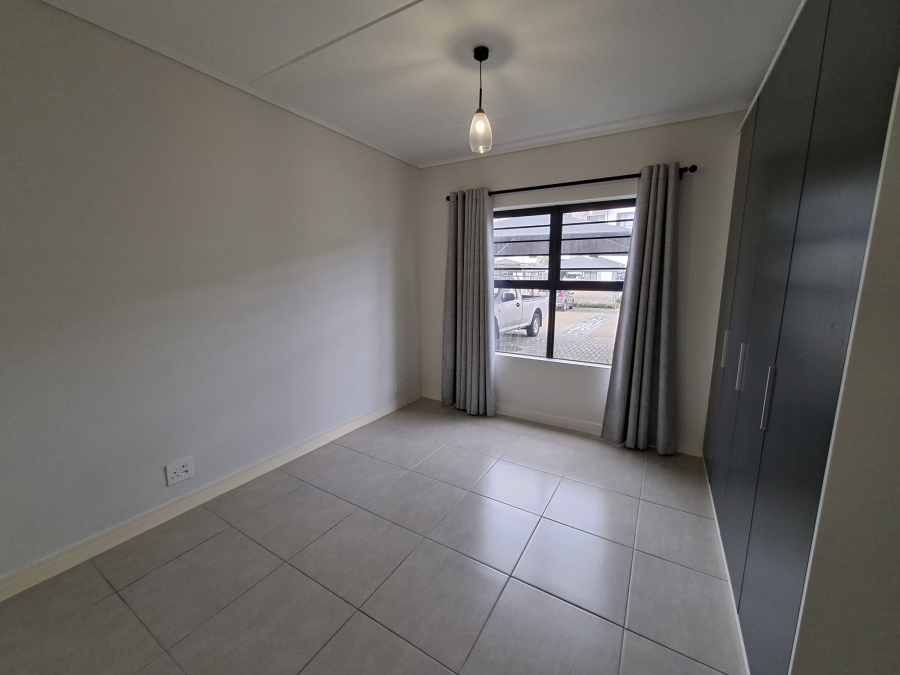 To Let 3 Bedroom Property for Rent in Croydon Western Cape